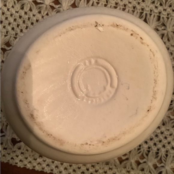 Vintage Hartstone pottery creamer with blueberry design - Picture 4 of 5